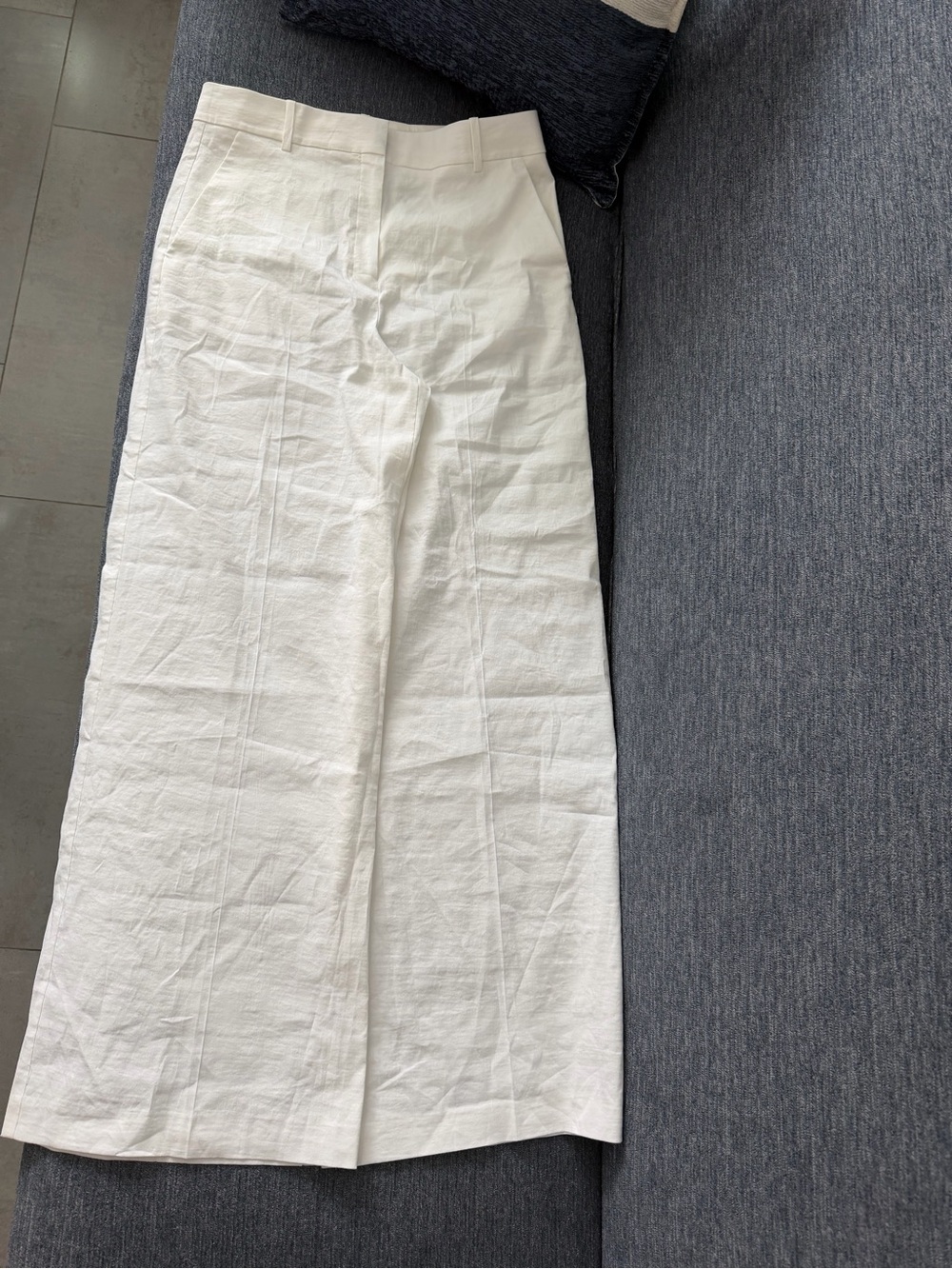 Theory White Tailored Trousers - Picture 1 of 6